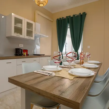 Ammos Comfort Apartments, 400m From Beach, By Zantewize Apartman Kalamáki