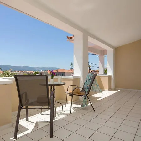 Ammos Comfort Apartments, 400m From Beach, By Zantewize