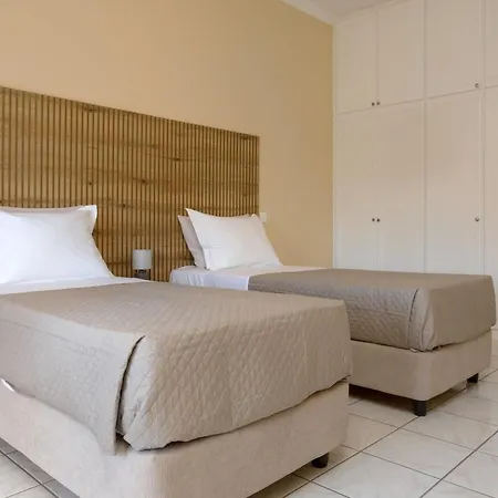 Ammos Comfort Apartments, 400m From Beach, By Zantewize