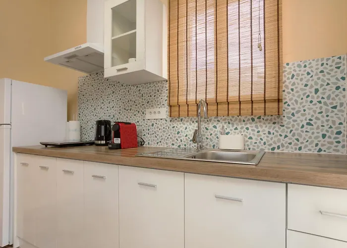 Ammos Comfort Apartments, 400m From Beach, By Zantewize Апартаменты *