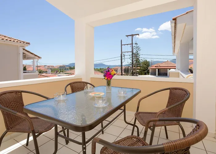 Ammos Comfort Apartments, 400m From Beach, By Zantewize Апартаменты Каламакион