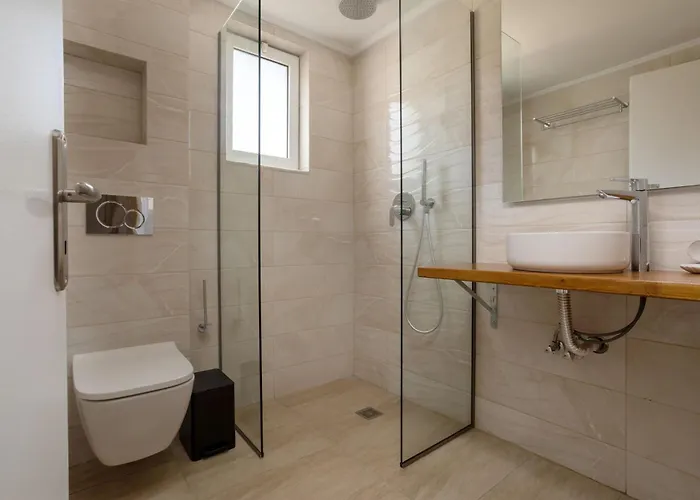 Ammos Comfort Apartments, 400m From Beach, By Zantewize *